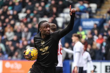 Barnsley 'li Devante Cole, 3 Şubat 202' de İngiltere 'deki Toughsheet Community Stadyumu' nda oynanan 1. Gökyüzü İddia Ligi karşılaşmasında Bolton Wanderers ile Barnsley maçında 0-1 kazanma golünü kutluyor.