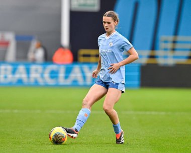 Manchester City Women 'dan Kerstin Casparij, Manchester City' nin 4 Şubat 202 'de Joie Stadyumu' nda oynanan Manchester City Women - Leicester City Women maçında pas attı.