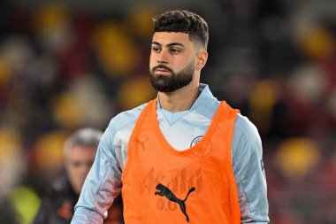 Manchester City 'den Joko Gvardiol Premier Lig karşılaşmasında maç öncesi ısınma oturumunda Brentford Manchester City' ye karşı Gtech Community Stadyumu, Londra, İngiltere, 5 Şubat 2024