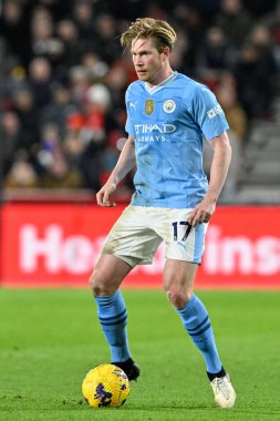 Premier Lig maçı sırasında Manchester City ile Gtech Community Stadyumu 'nda karşılaşan Manchester City' den Kevin De Bruyne, 5 Şubat 202