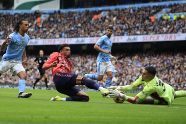 Manchester City 'li Ederson, Everton Premier Ligi' nden Ben Godfrey ile 10 Şubat 202 'de Etihad Stadyumu' nda oynanan karşılaşmada yaralandı.