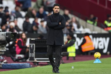 Mikel Arteta Premier League maçında Arsenal 'in teknik direktörü West Ham United, Londra Stadyumu' nda Arsenal 'e karşı, 11 Şubat 202