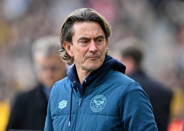 Brentford 'un Thomas Frank teknik direktörü, Premier League maçı sırasında Wolverhampton Wanderers, Brentford' a karşı Molineux, Wolverhampton, Birleşik Krallık, 10 Şubat 202