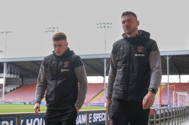 Blackpool 'dan Richard O' Donnell ve Blackpool 'dan Sonny Carey, 10 Şubat 202' de Bloomfield Road, Blackpool 'da oynanan Sky Bet Lig 1 karşılaşmasından önce stadyuma geldiler.