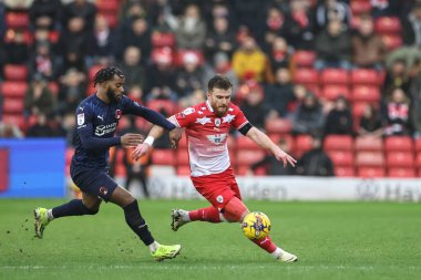 Barnsley 'den Nicky Cadden 10 Şubat 202' de İngiltere 'nin Oakwell kentinde oynanan Sky Bet 1 karşılaşmasında Barnsley ile Leyton Orient karşı karşıya.