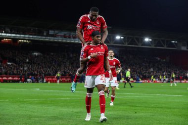 Nottingham Ormanı 'ndan Anthony Elanga, İngiltere' nin Nottingham şehrinde oynanan Premier League maçı Nottingham Forest - Newcastle United maçında 1-1 'lik galibiyetini kutluyor.