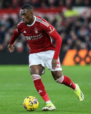 Nottingham Ormanı 'ndan Callum Hudson-Odoi Premier Lig maçı sırasında Nottingham Forest, Newcastle United' a karşı City Ground, Nottingham, İngiltere 'de 10 Şubat 202' de oynanan maçta topu aldı.