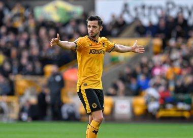 Wolverhampton Wanderers takımından Pablo Sarabia, 10 Şubat 202 tarihinde İngiltere 'nin Wolverhampton kentinde oynanan Premier League karşılaşmasında Wolverhampton Wanderers Brentford' a karşı tepki gösterdi.