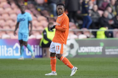 Blackpool takımından Karamoko Dembl 10 Şubat 2024 'te Bloomfield Road, Blackpool' da oynanan Blackpool-Oxford maçında