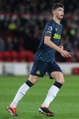 Newcastle United 'dan Lewis Miley Premier League maçı sırasında Nottingham Forest, Newcastle United' a karşı City Ground, Nottingham, İngiltere, 10 Şubat 202