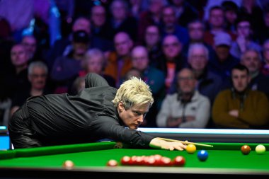 Neil Robertson, 2024 BetVictor Galsh Açık 'ta Cymru, Llandudno, İngiltere' de 12 Şubat 2024 'te bir atış yaptı.