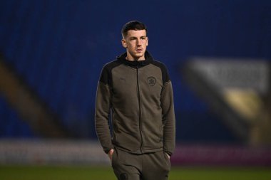 Barnsley 'li Mal de Gevigney, 13 Şubat 2024' te İngiltere 'nin Croud Meadow, Shrewsbury kentinde oynanan Sky Bet 1 maçı öncesinde geldi.