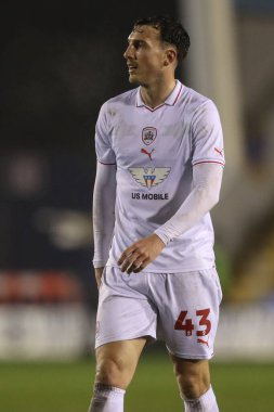 Barnsley takımından Josh Earl 13 Şubat 202 'de Croud Meadow, Shrewsbury' de Shrewsbury Town 'a karşı oynadığı maçta