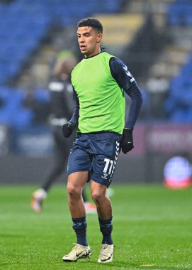 Wycombe Wanderers takımından Harry Boyes, 13 Şubat 202 'de İngiltere' nin Toughsheet Community Stadyumu 'nda oynanan Sky Bet 1 karşılaşmasında Bolton Wanderers ile Wycombe Wanderers arasındaki maçta ısındı.