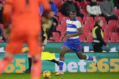 QPR 'dan Sinclair Armstrong, Stoke City' nin Queens Park Rangers 'a karşı oynadığı 14 Şubat 202 tarihinde İngiltere' nin Bet365 Stadyumu 'nda oynanan Sky Bet Şampiyonası maçında bir çıkış yaptı.