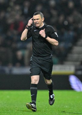 Hakem Tony Harrington, Gökyüzü İddia Şampiyonası maçında Preston North End, Deepdale, Preston, İngiltere 'de Middlesbrough' a karşı, 14 Şubat 202