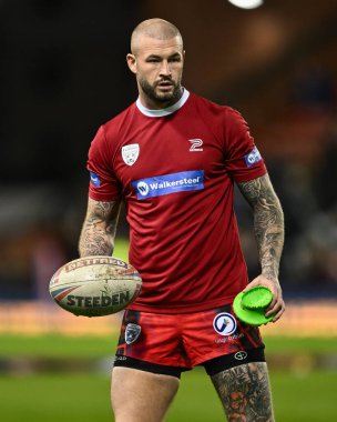 Leigh Leoparları 'ndan Zak Hardaker 16 Şubat 202' de Leigh Spor Köyü 'nde Leigh Leoparfield Giants' a karşı oynanan birinci tur Betfred Süper Lig karşılaşması öncesinde ısınıyor.