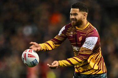 Huddersfield Giants takımının Esan Marsters 'ı 16 Şubat 202' de Leigh Spor Köyü, Leigh, İngiltere 'de oynanan Leigh Leopards - Huddersfield Giants maçında oynanan Betfred Süper Lig Birinci Raundu öncesi ısınma maçında yendi.
