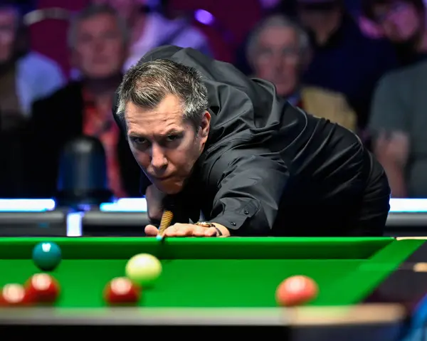 Dominic Dale Takes Shot 2024 Betvictor Welsh Open Venue Cymru — Stock Photo, Image