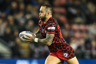 Leigh Leopards 'dan Gareth OBrien, 16 Şubat 2024' te Leigh Spor Köyü 'nde Leigh Leopards ile Huddersfield Giants arasındaki Süper Lig karşılaşmasında ilk raundu kazandı.