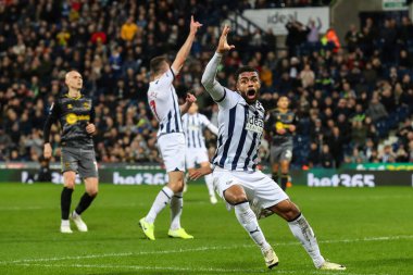 West Bromwich Albion takımından Darnell Furlong, 16 Şubat 202 'de The Hawthorns, West Bromwich, İngiltere' de oynanan West Bromwich Albion-Southampton maçında hentbol için başvurdu.