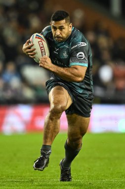 Huddersfield Giants takımından Seb Ikahifo, 16 Şubat 202 'de Leigh Spor Köyü' nde Leigh Leopards ile Huddersfield Giants arasında oynanan Betfred Süper Lig Birinci Raundu karşılaşmasında ilk hamlesini yaptı.