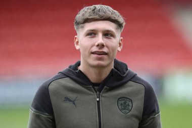 Barnsley 'den Aiden Marsh, 17 Şubat 202' de İngiltere 'nin Highbury Stadyumu' nda Fleetwood Town ile Barnsley arasındaki Sky Bet 1 maçı sırasında geldi.