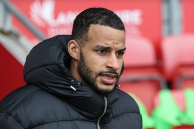 Barnsley 'den Barry Cotter, 17 Şubat 202' de İngiltere 'nin Highbury Stadyumu' nda Fleetwood Town ile Barnsley arasındaki Sky Bet 1 maçı sırasında geldi.