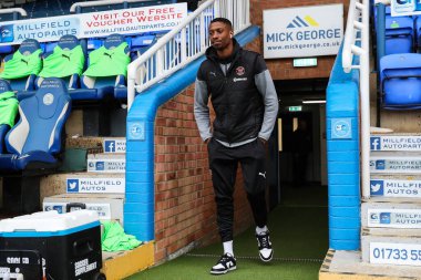 Blackpool 'dan Marvin Ekpiteta, 17 Şubat 202' de İngiltere 'deki Weston Homes Stadyumu' nda oynanan 1.