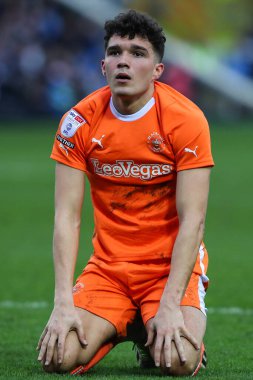 Blackpool takımından Kyle Joseph 17 Şubat 202 'de İngiltere' de Weston Homes Stadyumu 'nda oynanan 1.