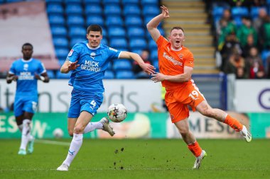 Blackpool 'dan Shayne Lavery, Peterborough United takımının 17 Şubat 202' de Weston Homes Stadyumu 'nda oynanan 1.