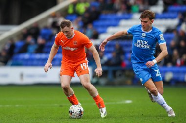 Blackpool takımından Shayne Lavery, 17 Şubat 202 'de İngiltere' nin Weston Homes Stadyumu 'nda oynanan 1.