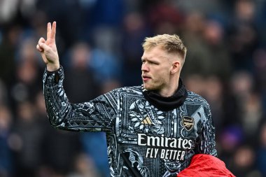Aaron Ramsdale of Arsenal acknowledges the fans during the Premier League match Burnley vs Arsenal at Turf Moor, Burnley, United Kingdom, 17th February 202 clipart