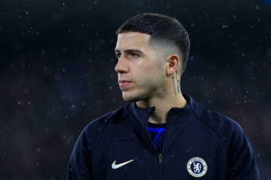 Chelsea 'den Enzo Fernandez 17 Şubat 202' de Etihad Stadyumu 'nda Manchester City ile Chelsea arasındaki Premier Lig maçı için sıraya giriyor.