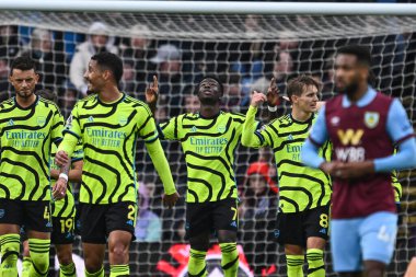 Arsenal 'den Bukayo Saka, 17 Şubat 202' de İngiltere 'nin Burnley kentinde oynanan Premier Lig maçında 0-2' lik galibiyet golünü kutluyor.