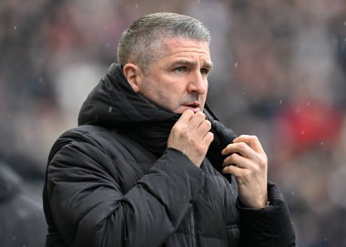 Preston North End 'in Ryan Lowe teknik direktörü, 17 Şubat 202' de Preston North End - Blackburn Rovers maçında