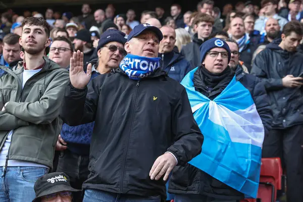 Brighton taraftarları Premier Lig karşılaşmasında Sheffield United ve Hove Albion 'a karşı Bramall Lane, Sheffield, İngiltere' de 18 Şubat 202 'de oynanan ısınma maçında