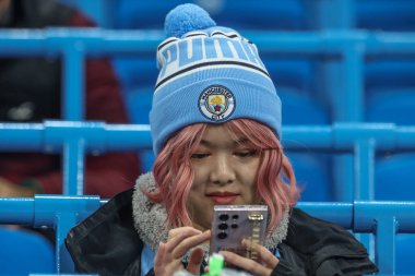 Manchester City taraftarları 20 Şubat 202 tarihinde Etihad Stadyumu 'nda oynanan Premier League maçı sırasında geldiler.