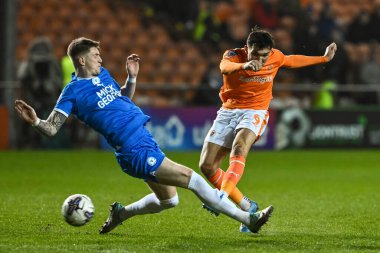 Blackpool 'dan Kyle Joseph, 20 Şubat 202' de İngiltere, Blackpool 'daki Bloomfield Road' da oynanan Blackpool Yarı final karşılaşmasında kalede şut çekti.