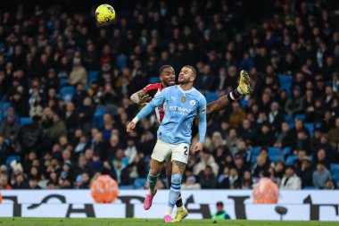 Manchester City 'den Kyle Walker ve Brentford' dan Ivan Toney Premier League maçında Manchester City, Manchester Stadyumu 'nda 20 Şubat 202 tarihinde karşı karşıya geldiler.