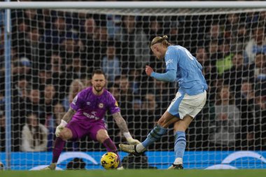 Manchester City 'den Erling Hland, 20 Şubat 2024 tarihinde Etihad Stadyumu' nda oynanan Premier League maçında 1-0 berabere kaldı.