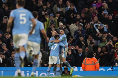 Manchester City 'den Erling Hland, 20 Şubat 2024 tarihinde Etihad Stadyumu' nda oynanan Premier League maçında Manchester City ile Brentford arasındaki maçı 1-0 kazanma golünü kutluyor.
