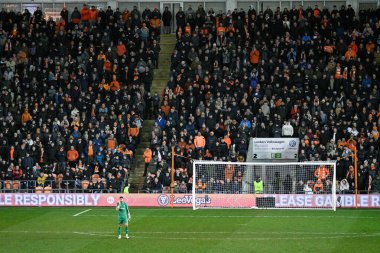 Blackpool taraftarları, 20 Şubat 202 'de Bloomfield Road, Blackpool' da oynanan Bristol Street Motors Yarı-Final karşılaşmasını izliyor.