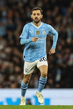 Manchester City ile Brentford arasındaki Premier League maçı sırasında Manchester City 'den Bernardo Silva, Etihad Stadyumu, Manchester, İngiltere, 20 Şubat 202