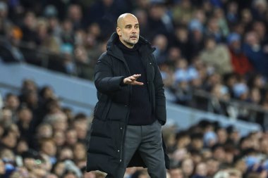  Manchester City 'nin teknik direktörü Manchester City' nin 20 Şubat 202 'de Etihad Stadyumu' nda Brentford 'a karşı oynadığı Premier League maçında tepki gösterdi.