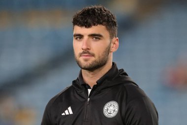 Leicester City 'den Thomas Cannon, 23 Şubat 202' de İngiltere 'nin Leeds şehrinde Leeds United ile Leicester City arasındaki Sky Bet Şampiyonası öncesinde Elland Road Stadyumu' na geldi.