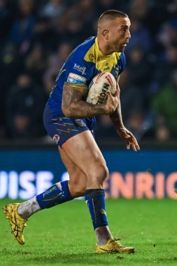 Warrington Wolves 'tan Paul Vaughan, 23 Şubat 202' de İngiltere 'nin Warrington kentinde oynanan Betfred Süper Lig karşılaşmasında Warrington Wolves' a karşı Hull FC maçında ilk hamlesini yaptı.