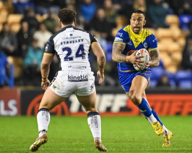 Warrington Wolves 'tan Paul Vaughan, 23 Şubat 202' de İngiltere 'nin Warrington kentinde oynanan Betfred Süper Lig karşılaşmasında Warrington Wolves' a karşı Hull FC maçında ilk hamlesini yaptı.