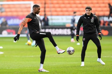 Blackpool 'dan Marvin Ekpiteta 24 Şubat 202' de Bloomfield Road, Blackpool 'da oynanan Blackpool-Bolton Wanderers maçının öncesinde oynanan maç öncesi ısınma maçında