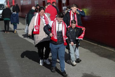Barnsley taraftarları 24 Şubat 202 'de Oakwell, Barnsley, İngiltere' de oynanan Sky Bet Ligi 1 maçı sırasında geldiler.